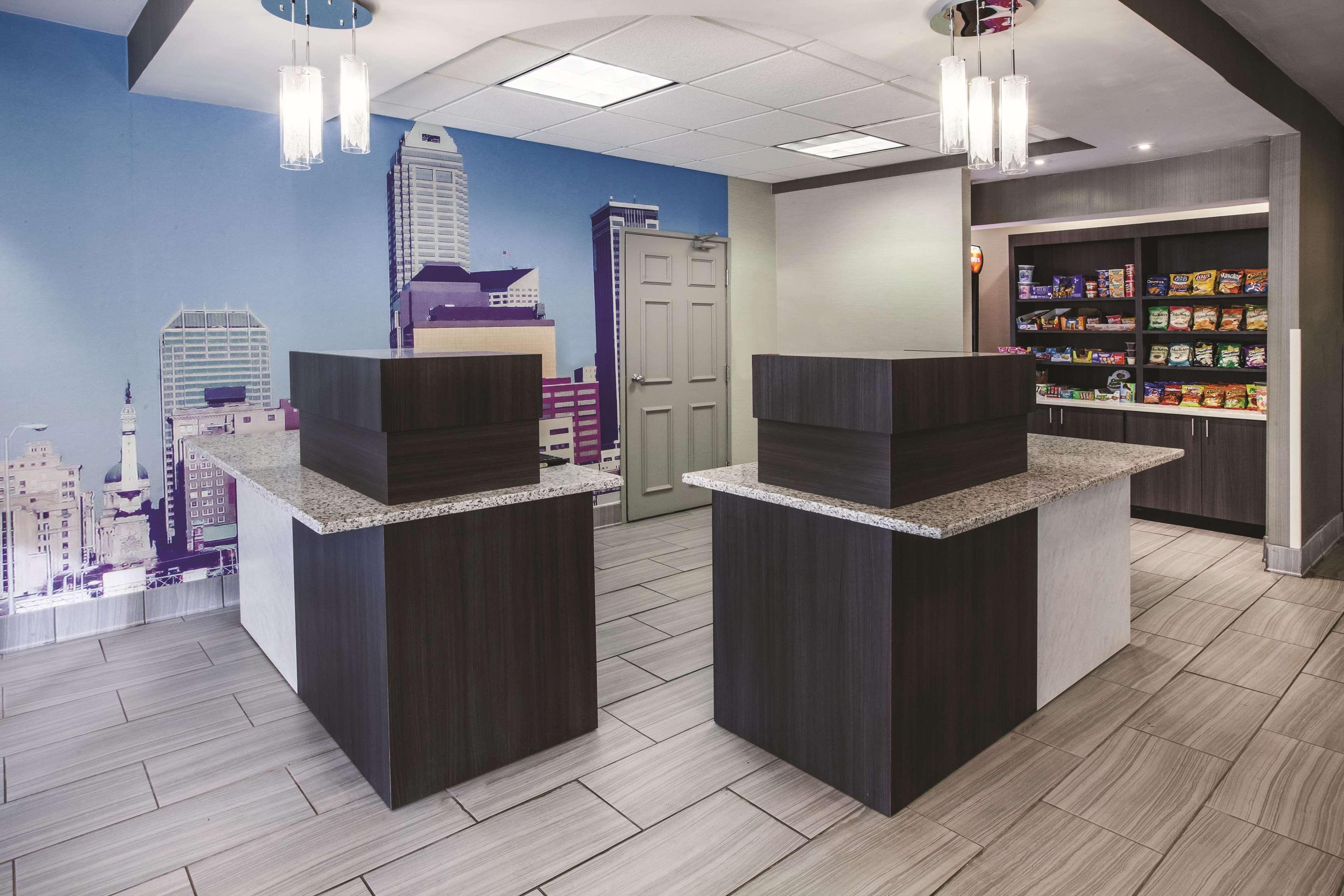 La Quinta Inn By Wyndham Indianapolis North Bagian luar foto