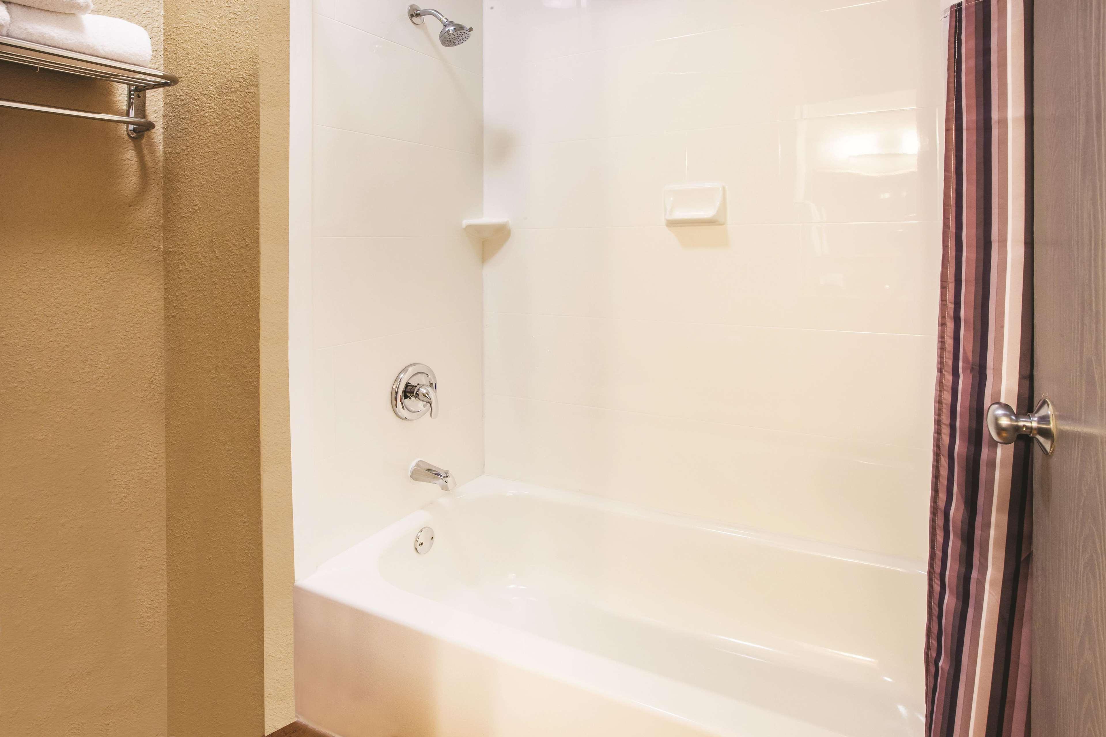 La Quinta Inn By Wyndham Indianapolis North Bagian luar foto