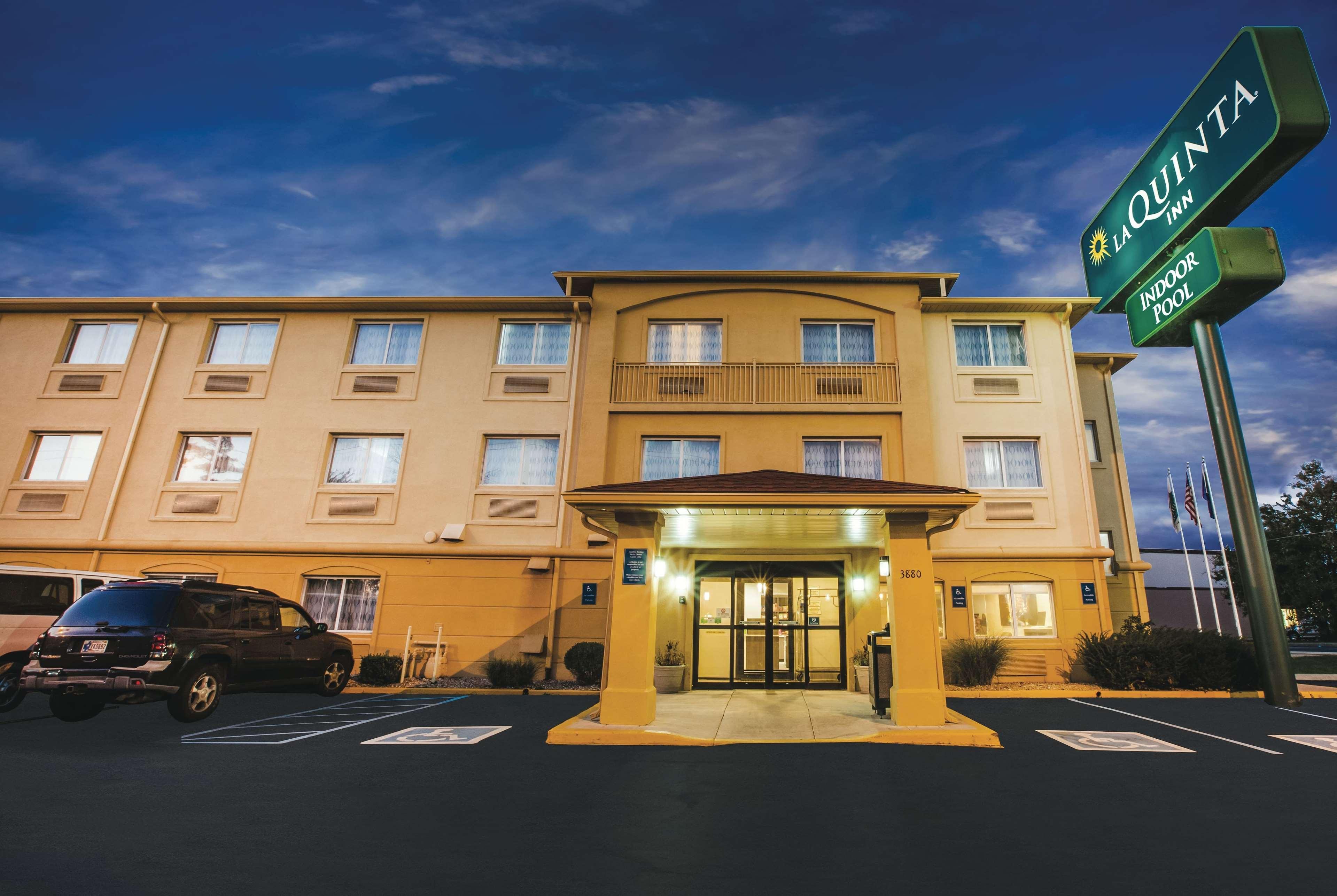 La Quinta Inn By Wyndham Indianapolis North Bagian luar foto